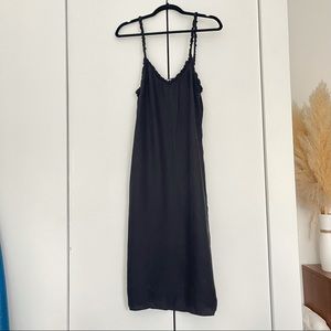 - Auguste Black Dress
45” long from shoulder 
Size 4